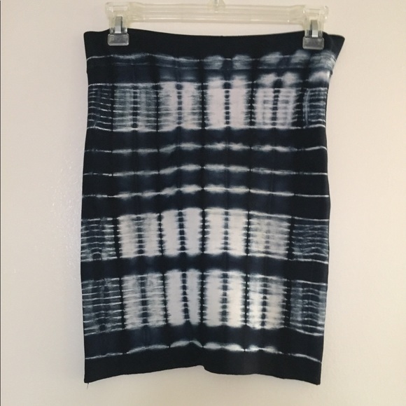 BCBG Maxazria Size XS - Picture 2 of 2